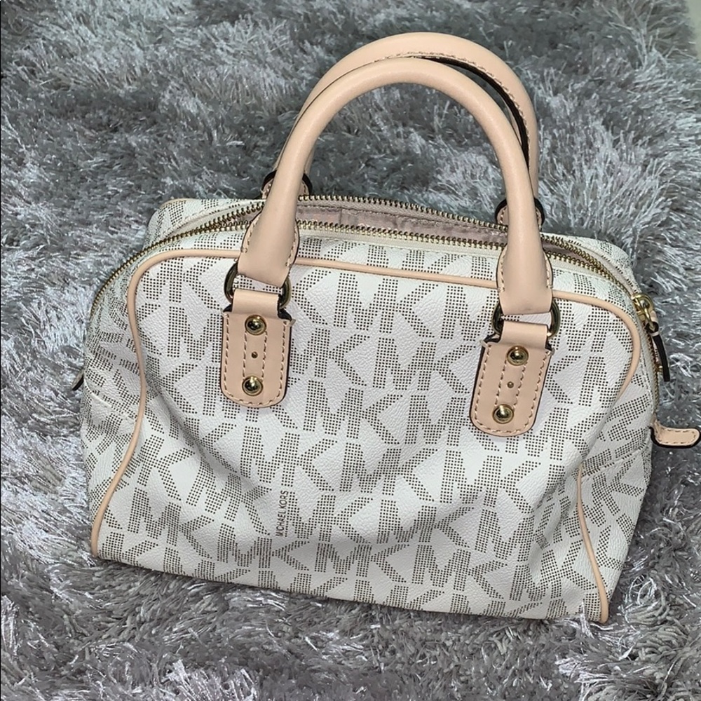 Trendy Micheal Kors Purse